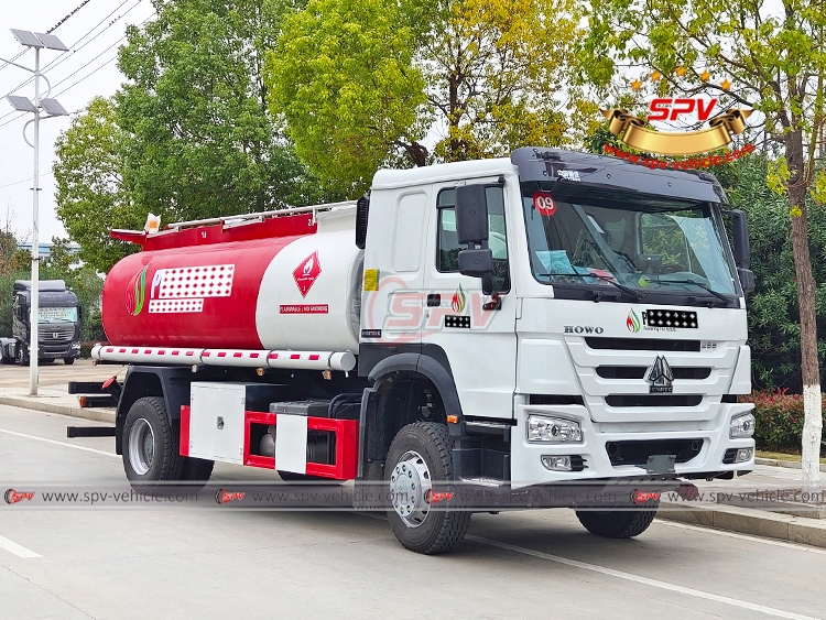 12,000 litres Fuel Bowser Sinotruk HOWO - RF 12,000 litres Fuel Bowser Sinotruk HOWO - RF